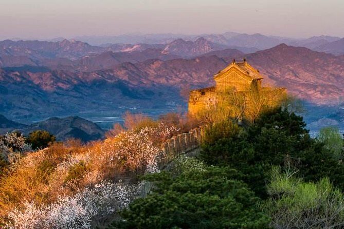 Mutianyu Great Wall Private VIP Tour with Peak Restaurant Dining and Cable Car - Mutianyu Great Wall: restored-and-wild views, with handrails