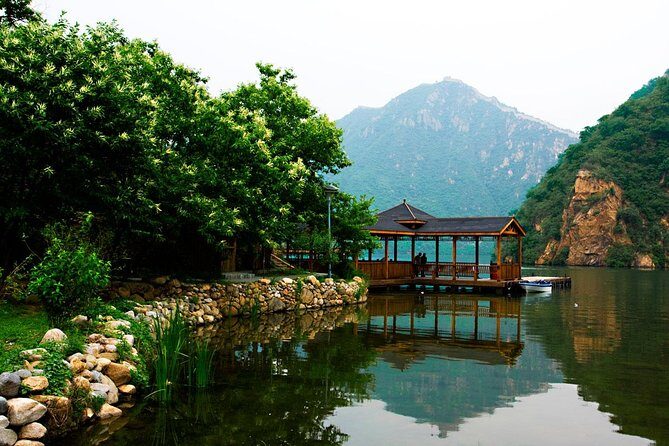 Mutianyu&Huanghuacheng Water Great Wall: Guided Tour or Transfer - Huanghuacheng Waterside Wall: Lake Views Plus Uneven, Steep Steps