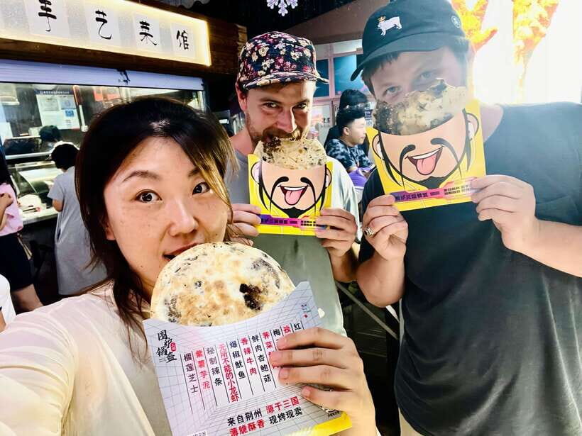 Night Market Haggling Adventure with an English Guide! - Panjiayuan Night Market 101: Qing-Era Antiques and Modern Crafts