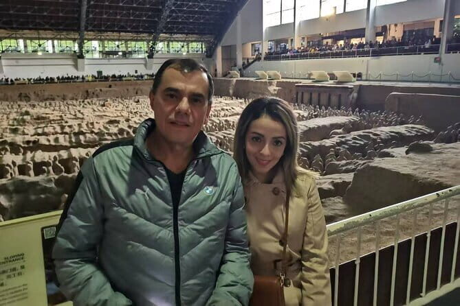One Day Private Xian Tour from Shanghai by Flight - Entering the Terracotta Warriors Museum Through Pit 1, 2, and 3