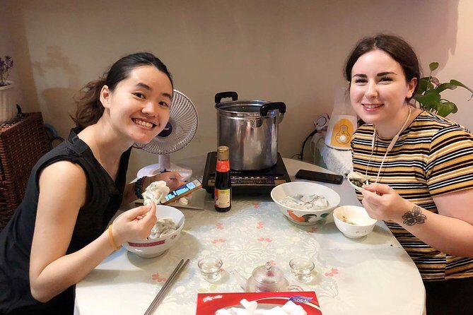 Organic Chinese Dumpling Class with Market Walk - Dumpling practice meets a real Hong Kong wet market