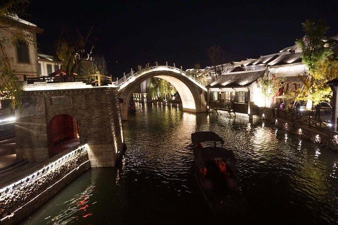 Overnight Experience Gubei Water Town With Simatai Great Wall Visiting - Getting to Gubei Water Town: private car comfort + fewer headaches