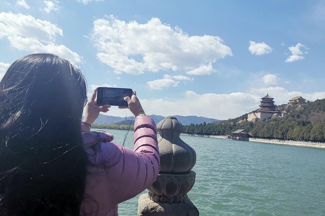 Panda House, Temple of Heaven, Lama Temple, Summer Palace & Lunch - Hotel pickup, private pace, and the mobile ticket factor