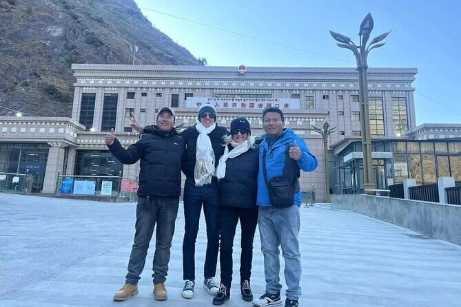Panorama Multi Day Tour in Tibet - Day 9: Tashilunpo Monastery in Shigatse, then back toward Lhasa