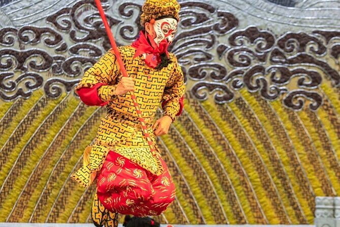 Peking Opera at Liyuan Theater Tickets - English Subtitles: Following the Plot Without Turning Into a Translator
