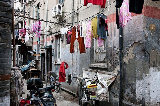 Private 2-Hour Shanghai Lanes and Alleyways Walking Tour - Shanghai Nongtangs: the backstreets that explain daily life