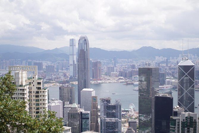 Private 4-Hour Hong Kong City Tour – Customized Experience - From Victoria Peak down to Pottinger Street: the city’s “high-to-low” lesson
