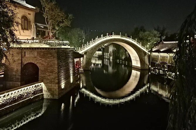 Private Beijing Transfer: Simatai Great Wall and Gubei Water Town - Why Simatai at Night and Gubei Water Town Work So Well Together