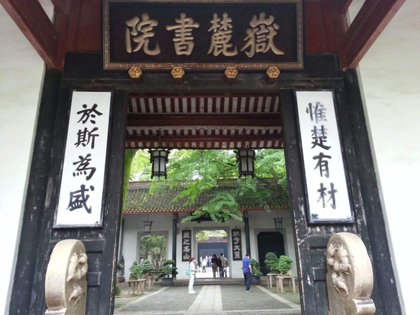 Private Changsha City Full Day Trip - Orange Island: Poetry, Mao, and Xiangjiang River Views