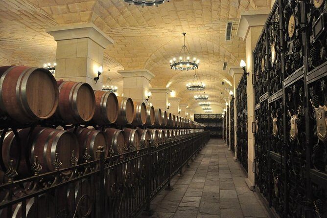 Private Changyu Chateau Wine Tasting Tour and Mutianyu Great Wall Visit - The tasting itself: two types of wine included, plus how to make it worth it
