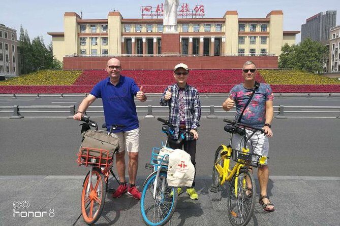 Private Chengdu Half Day Bike Tour - Stop 1: Wenshu Yuan Monastery for Buddhist art and calm