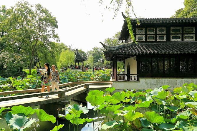 Private Customized Suzhou Highlights Tour with Tongli Water Town and Tuisi Garden - Tongli Town first: lunch, then Tuisi Garden for a calmer pace