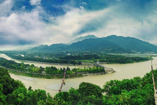 Private Day Tour: Dujiangyan Panda Base and Irrigation Project - Private transportation from the right starting point