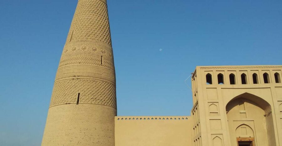 Private Day Tour from Urumqi to Turpan - Uyghur Lunch in Turpan: A Local Stop, Not a Time Filler