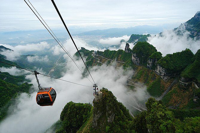 Private Day Tour of Tianmen Mountain with Skywalk and World's Longest glass bottom bridge - Ghost Path, Glass Path, and the top viewpoint circuit