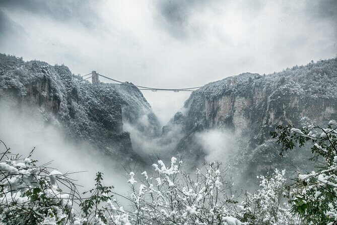 Private Day Tour of Tianmen Mountain with Skywalk and World's Longest glass bottom bridge - Zhangjiajie Grand Canyon’s glass bridge: the 435m test