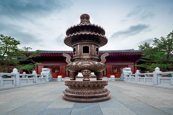 Private Day Tour to Niushoushan Cultural Park in Nanjing - The uphill approach and temple layout you’ll actually notice
