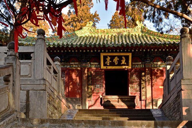 Private Day Tour to Shaolin Temple and Longmen Grottoes from Zhengzhou - Private Door-to-Door: 8:00 Pickup From Zhengzhou