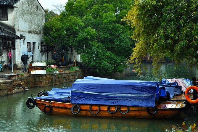 Private Day Tour to Suzhou and Water Town Zhouzhuang from Shanghai - Tickets, lunch, and budgeting the real cost