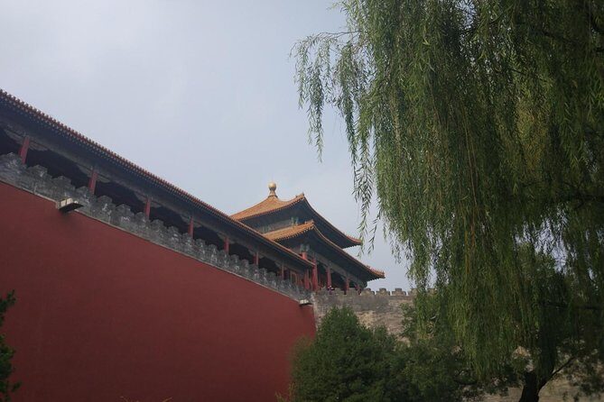 Private Day Tour to Tiananmen Square, Forbidden City and Hutong by Public Transportation - Entering the Palace Museum: Forbidden City highlights with time to breathe