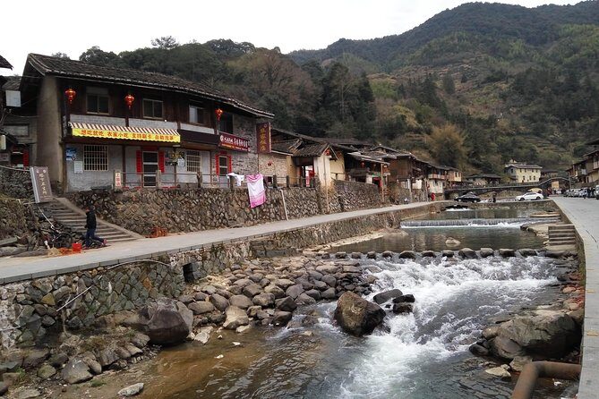 Private Day Tour To Tianluokeng Tulou from Xiamen Including Lunch - Your 9-hour pace: how the day actually flows