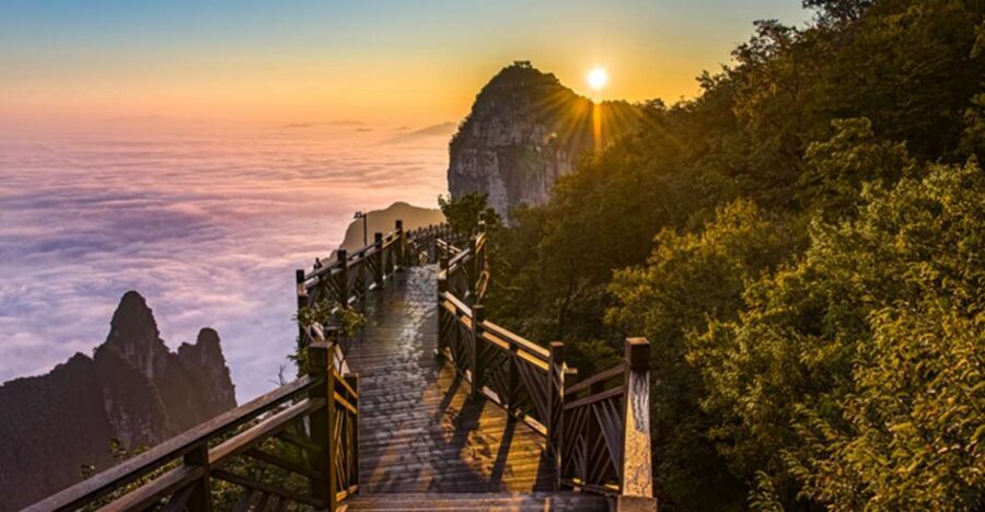 Private Day Tour to Tianmen Mountain & Glass Walk - Sky Walk and Glass Floors: Where Your Photos Start to Feel Real