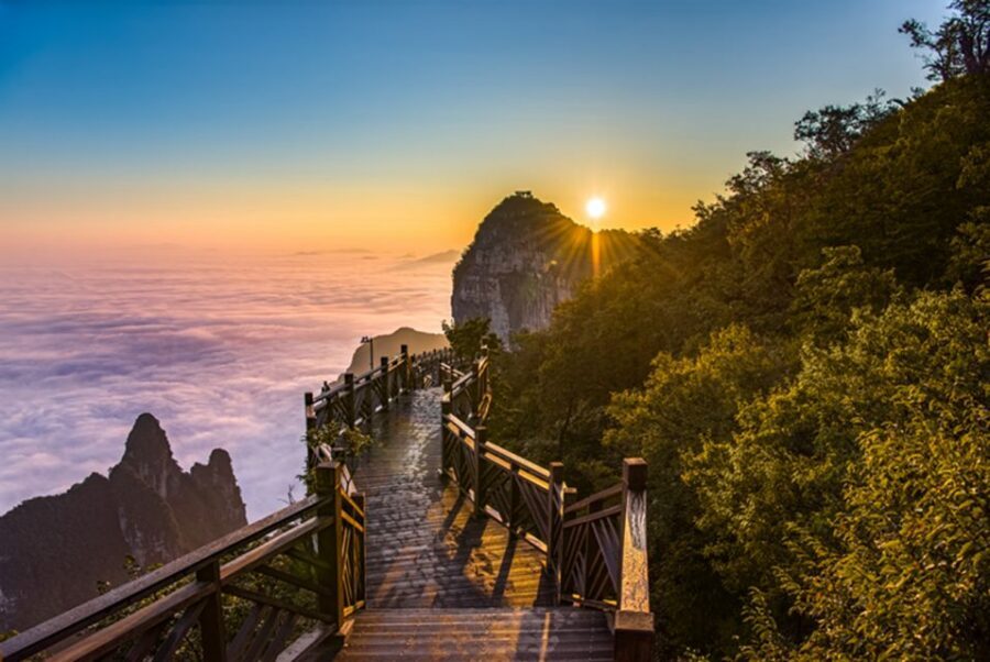 Private Day Tour to Tianmen mountain & Sky walk&Glass Bridge - What to Pack and What to Expect Physically