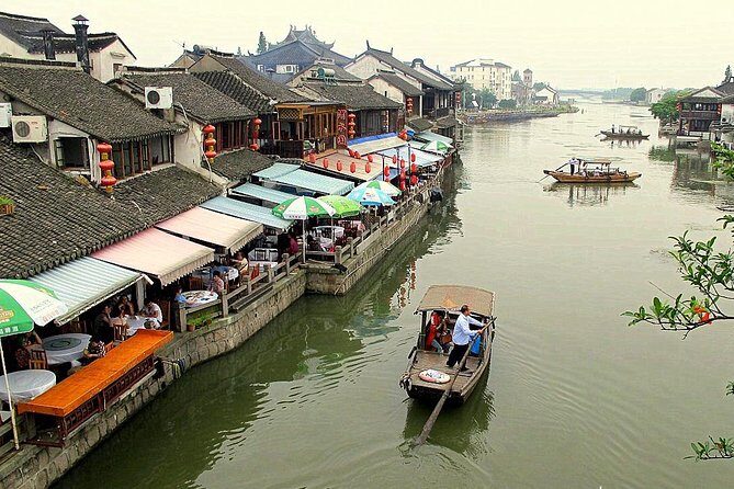 Private Day Tour: Zhujiajiao Water Town with Shanghai Local Shopping Outing - How the 9.5 hours tends to feel in real life
