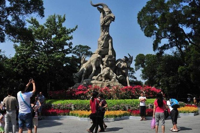 Private flexible Guangzhou City Sightseeing Tour with Dim-Sum Tasting - Dim sum lunch or dinner: the meal is part of the tour, not an afterthought