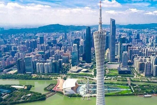 Private flexible Guangzhou City Sightseeing Tour with Dim-Sum Tasting - Start in Yuexiu Park: a calmer first move