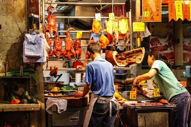 Private Food Tour in Hong Kong - How the tastings work: pace, drinks, and not overthinking it