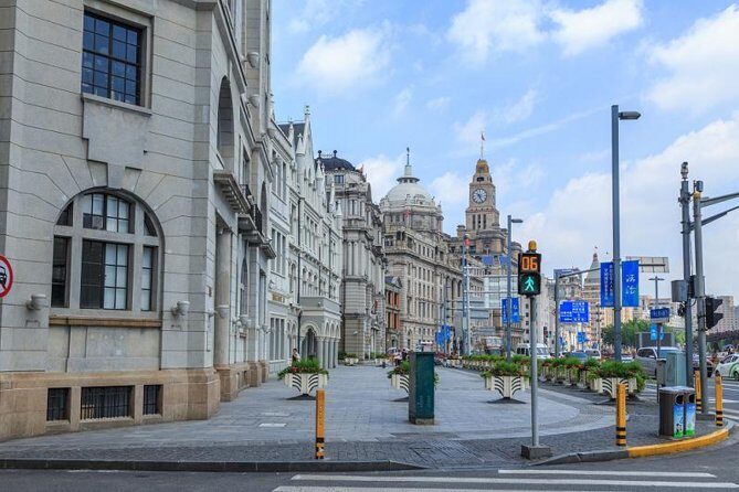Private Full-Day Tour: Shanghai Past and Present - Nanjing Road: the modern street-shopping side of Shanghai