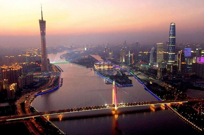 Private Guangzhou Night Tour with Canton Tower and Dim-Sum Dinner - Pickup and the Pearl River drive: start off relaxed