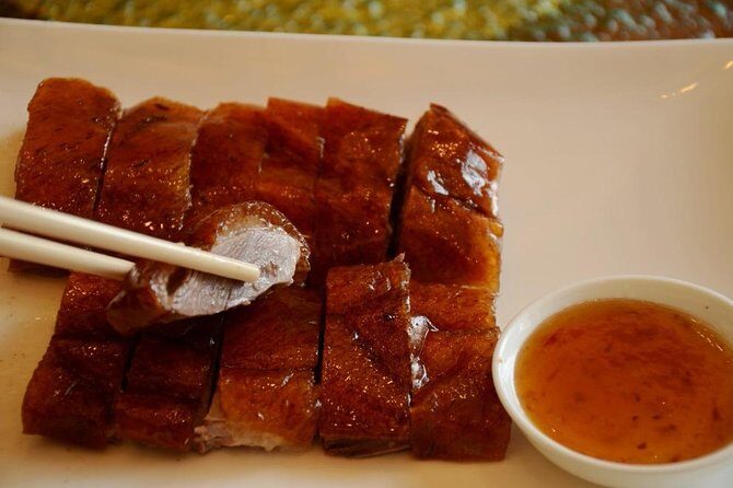 Private Guangzhou Night Tour with Canton Tower and Dim-Sum Dinner - Zhujiang New Town and the glass-floor style viewing