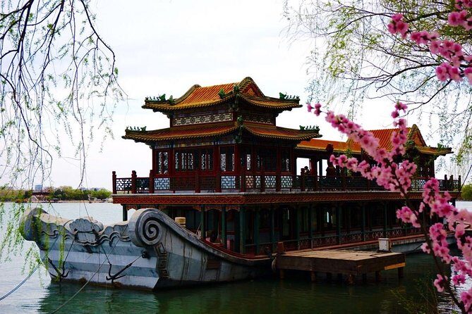 Private Half Day Tour to Beijing Panda House and Summer Palace - Pandas and royal gardens in one tight half day