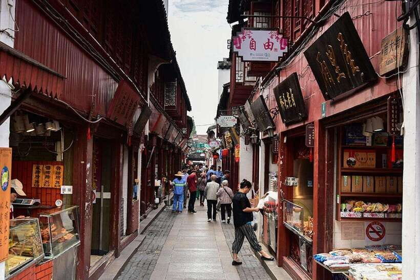 Private Half -Day Tour to Qibao Ancient Water Town - Getting From Shanghai to Qibao Without Wasting Time