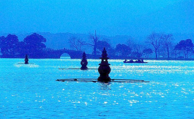 Private Hangzhou Classic City Tour with Authentic Lunch - Key highlights at a glance