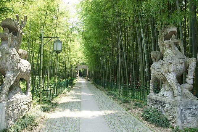 Private Hangzhou Classic City Tour with Authentic Lunch - A private Hangzhou day that actually feels like a day