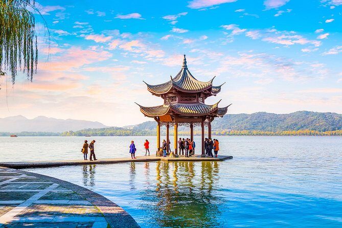 Private Hangzhou Day Tour to West Lake, Lingyin Temple, Tea Village, Old Pagoda - Price and What $189 Buys You in Hangzhou