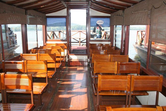 Private Hangzhou Day Tour to West Lake, Lingyin Temple, Tea Village, Old Pagoda - Starting at 9:00: Door-to-Door Rhythm (and Why It Matters)