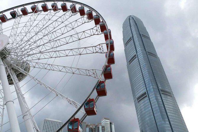 Private Highlights Tour of Hong Kong Island - Tsim Sha Tsui and the Avenue of Comic Stars: a fun stop with an easy rhythm