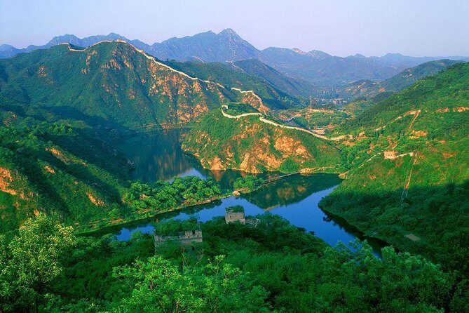 Private Hiking Day Trip to Huanghuacheng Water Great Wall - What the Hike Actually Feels Like on the Ramparts