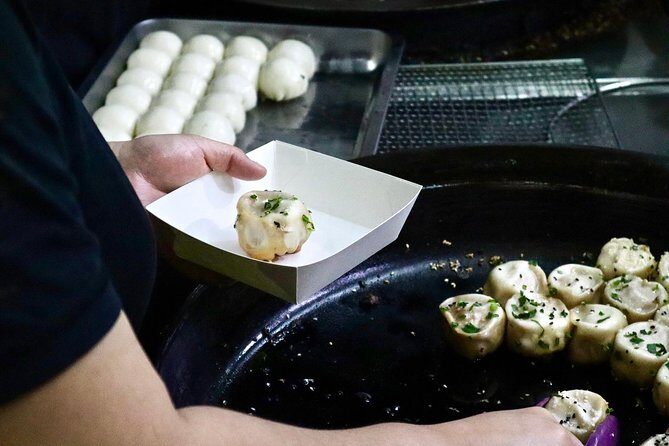 Private Hong Kong's Hidden Eats Food Tour with 7+ Local Tastings - Key things to know before you go