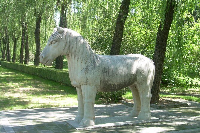 Private Mutianyu Great Wall & Ming Tombs: Transfer or Guided Tour - Who This Tour Fits Best
