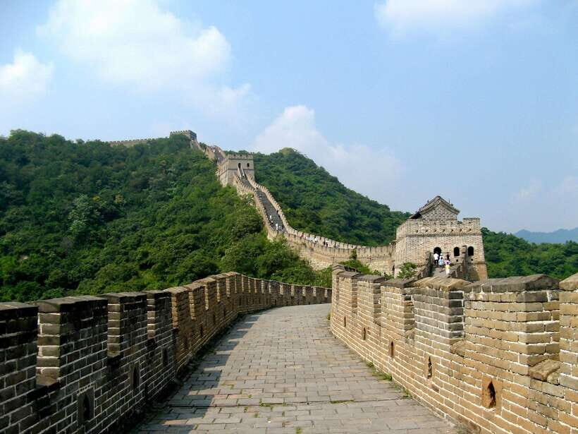 Private Mutianyu Great Wall Tour with English Driver - On the Great Wall: how your route choice makes or breaks the day