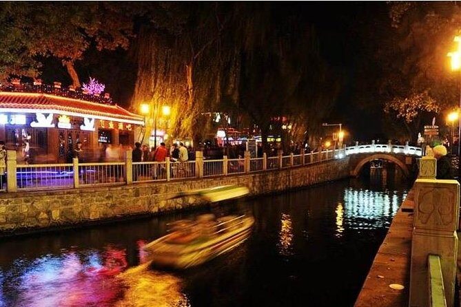 Private Night Tour: Discover Beijing in Bustling Lights - Tiananmen Square after dark: big scale, solemn mood