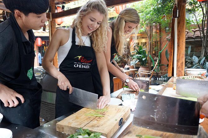Private Panda Tour with Cooking Class One-day Trip - Getting started at 7:30am with Chengdu pickup and drop-off