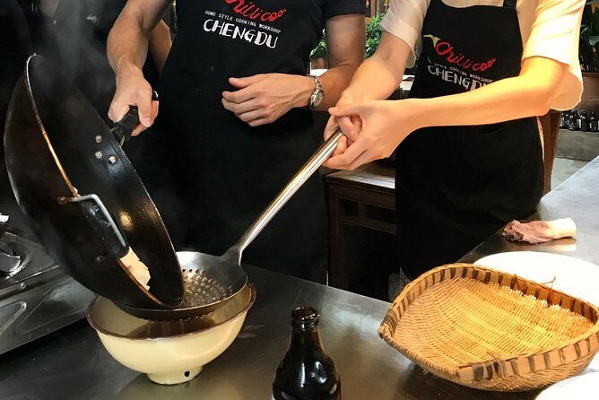 Private Panda Tour with Cooking Class One-day Trip - Wenshu Monastery nunnery lunch and a Buddhist ceremony