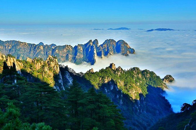 Private Photography Day Tour of Huangshan Yellow Mountain - Mobile ticket, private group flow, and stress-free logistics