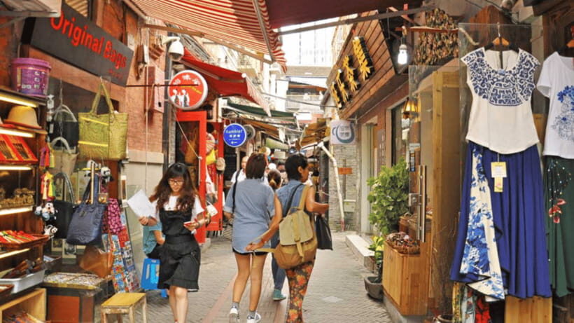 Private Shanghai Shopping Tour with Local Shopping Guru - When things go off track: signs to watch for
